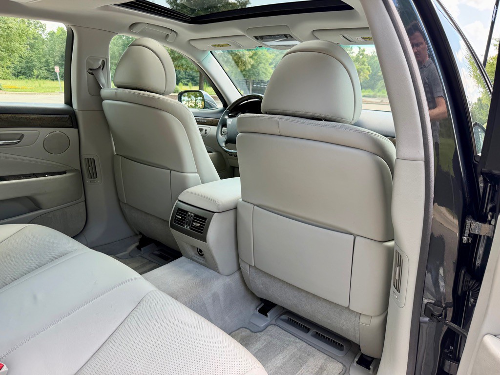 2008 Lexus LS Image 21
