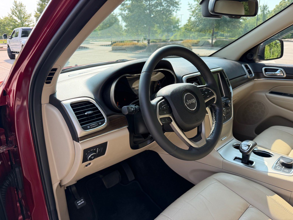 2015 Jeep Grand Cherokee Image 12