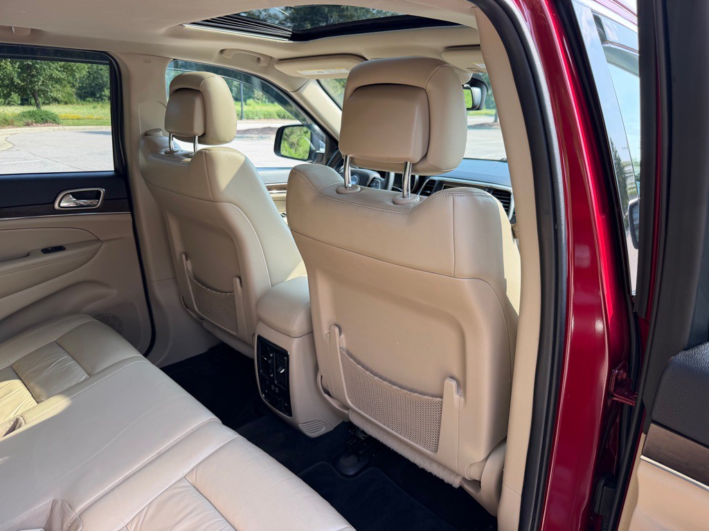 2015 Jeep Grand Cherokee Image 24