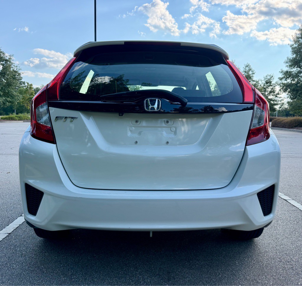 2016 Honda Fit Image 6