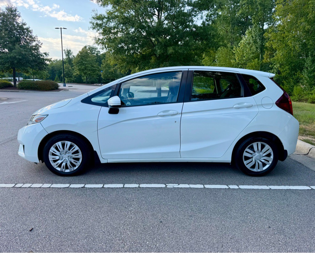 2016 Honda Fit Image 8