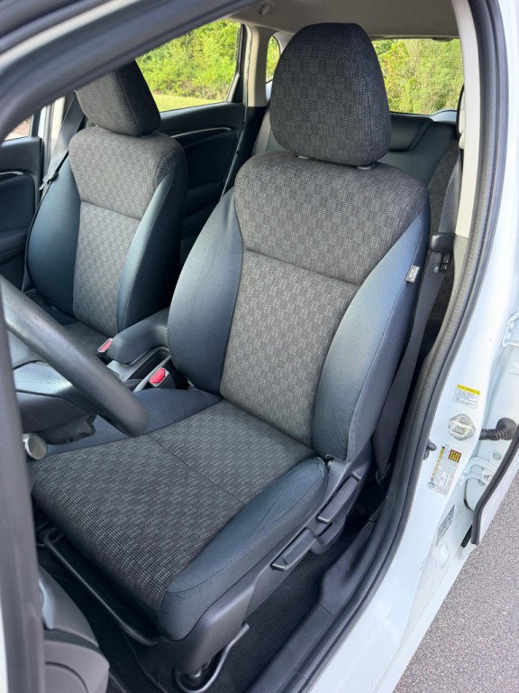 2016 Honda Fit Image 11