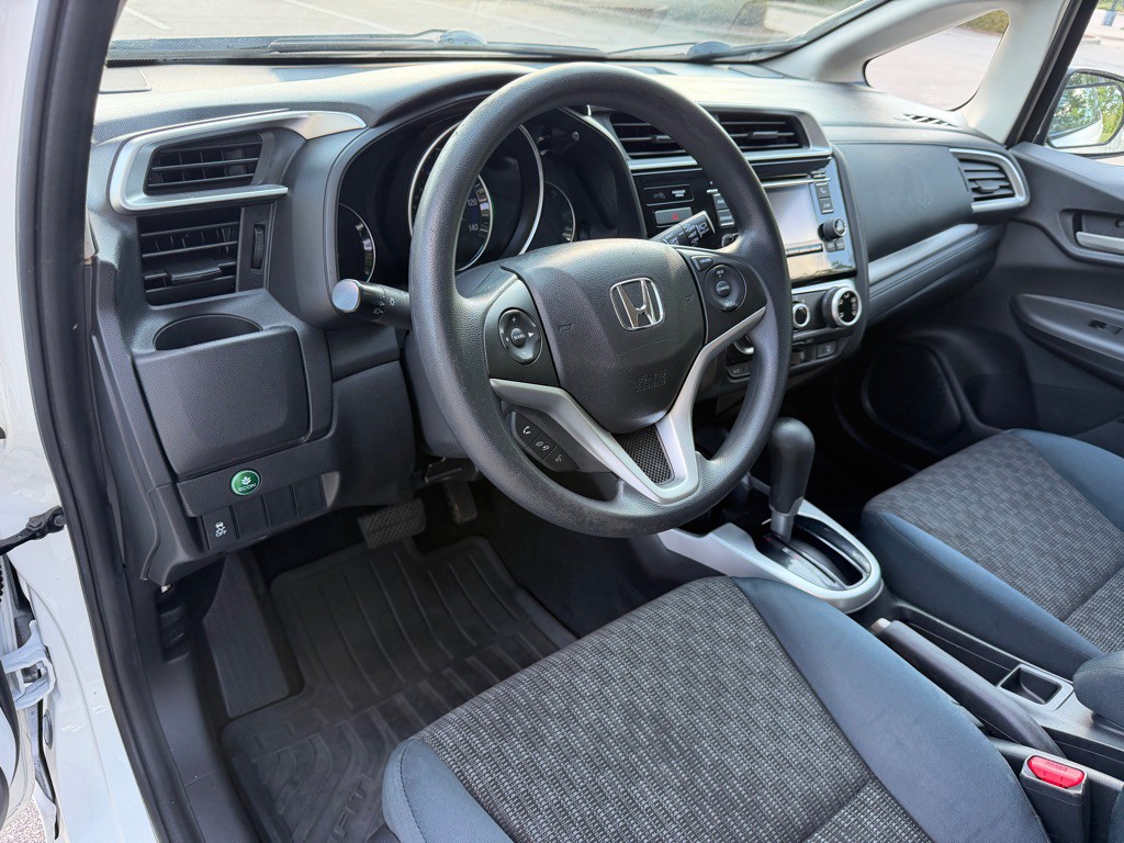 2016 Honda Fit Image 12