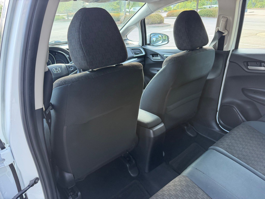 2016 Honda Fit Image 16