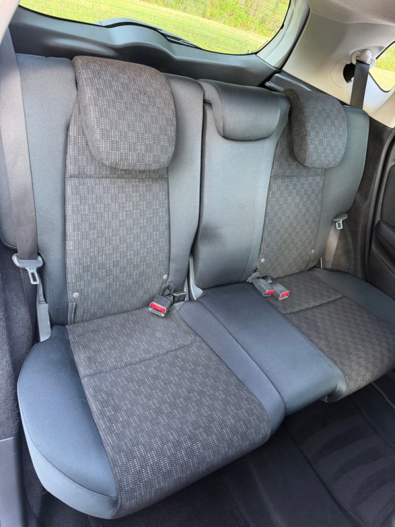 2016 Honda Fit Image 18