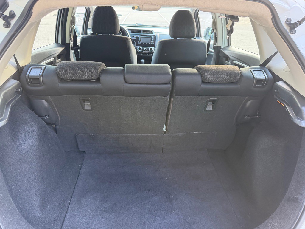 2016 Honda Fit Image 25