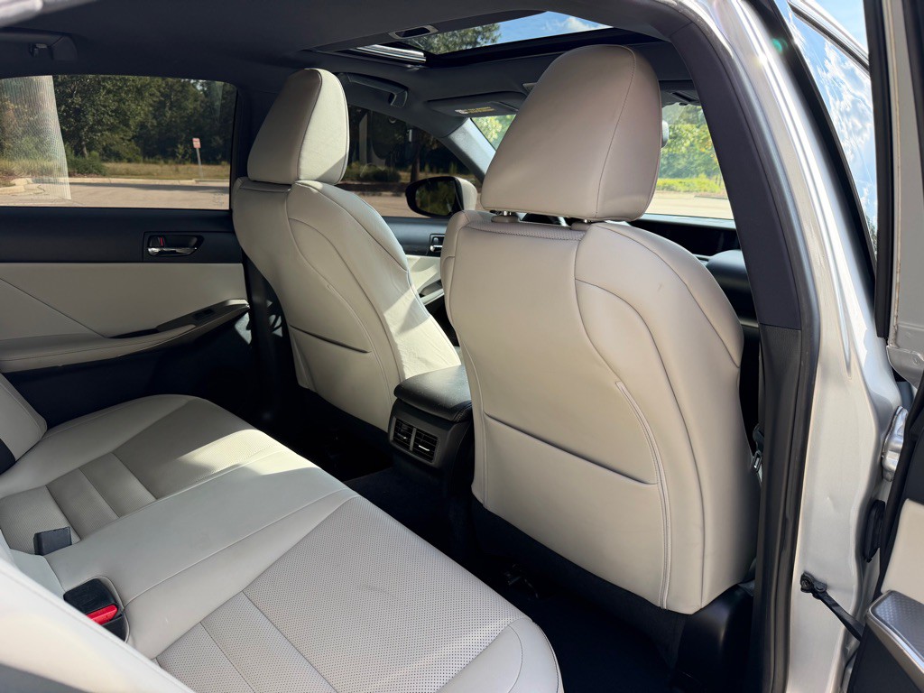 2014 Lexus IS Image 22