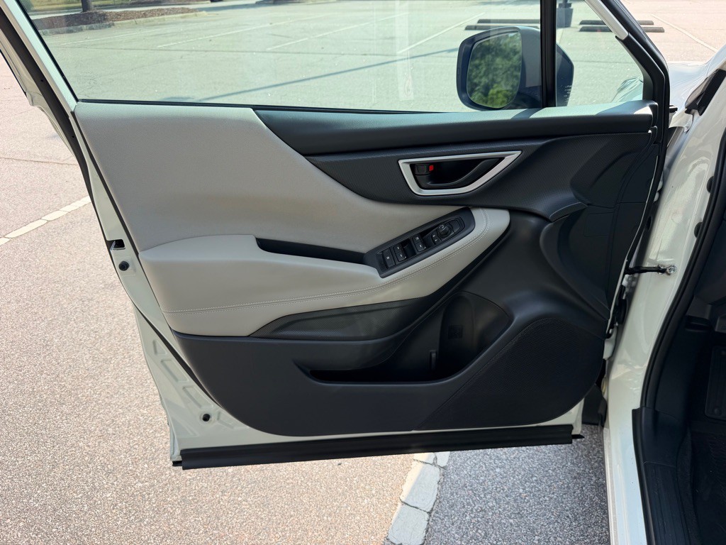 2019 Subaru Forester Image 12