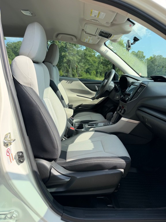 2019 Subaru Forester Image 25