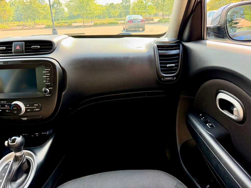 2018 Kia Soul Image 21