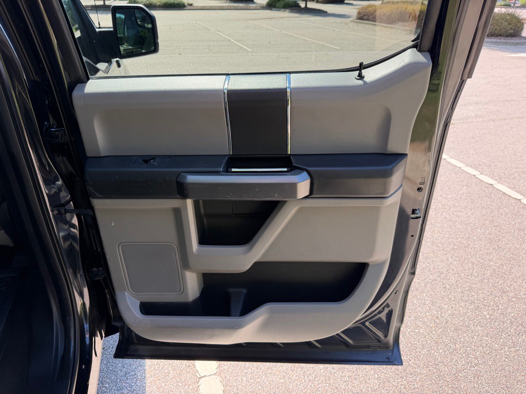 2015 Ford F-150 Image 22