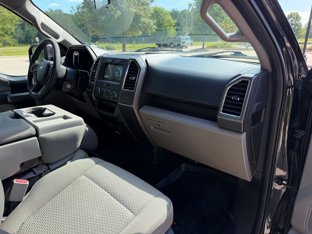2015 Ford F-150 Image 25