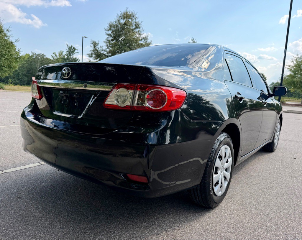 2013 Toyota Corolla Image 5