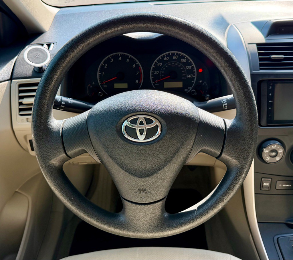 2013 Toyota Corolla Image 19