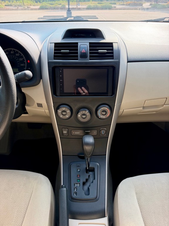 2013 Toyota Corolla Image 20