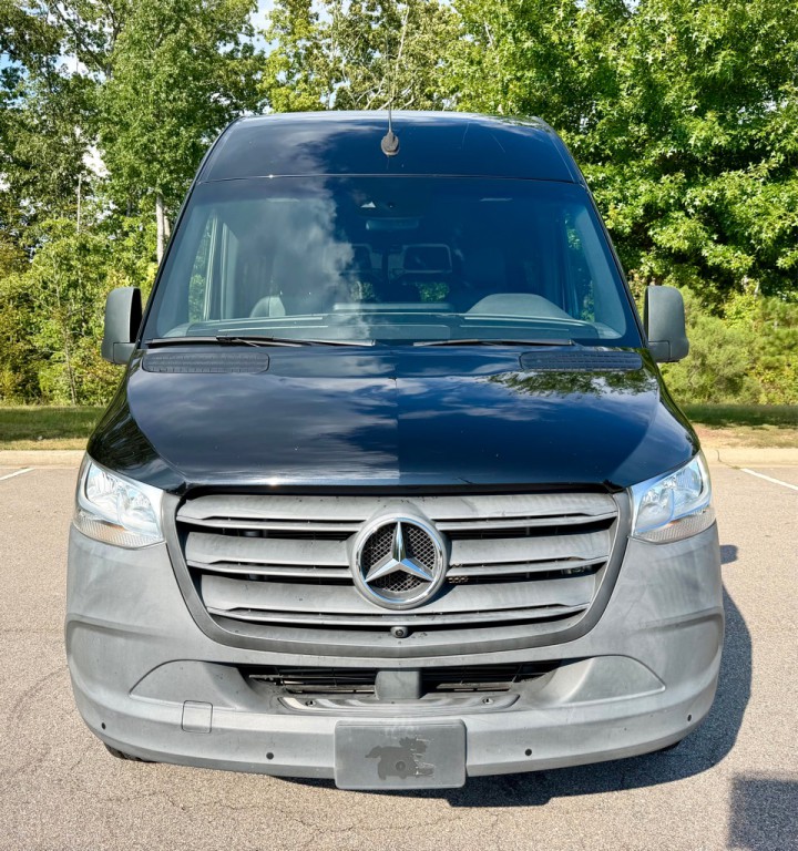 2022 Mercedes-Benz Sprinter Image 2