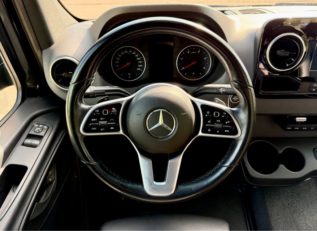 2022 Mercedes-Benz Sprinter Image 24