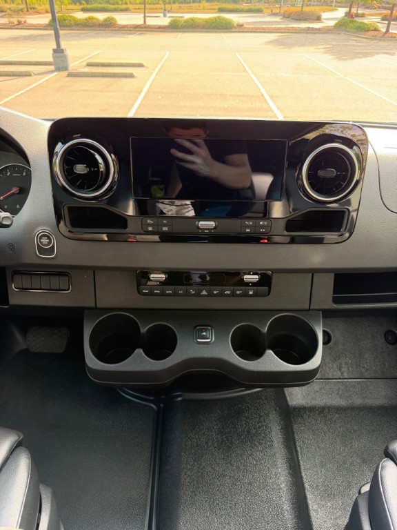 2022 Mercedes-Benz Sprinter Image 25