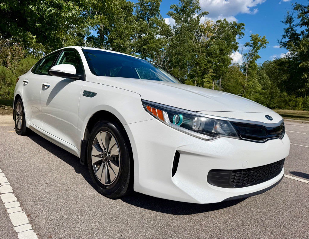 2017 Kia Optima Image 3