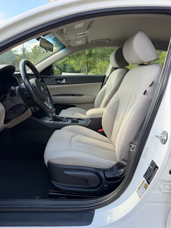2017 Kia Optima Image 10