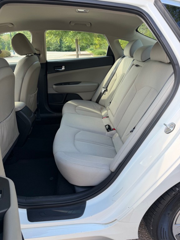 2017 Kia Optima Image 14