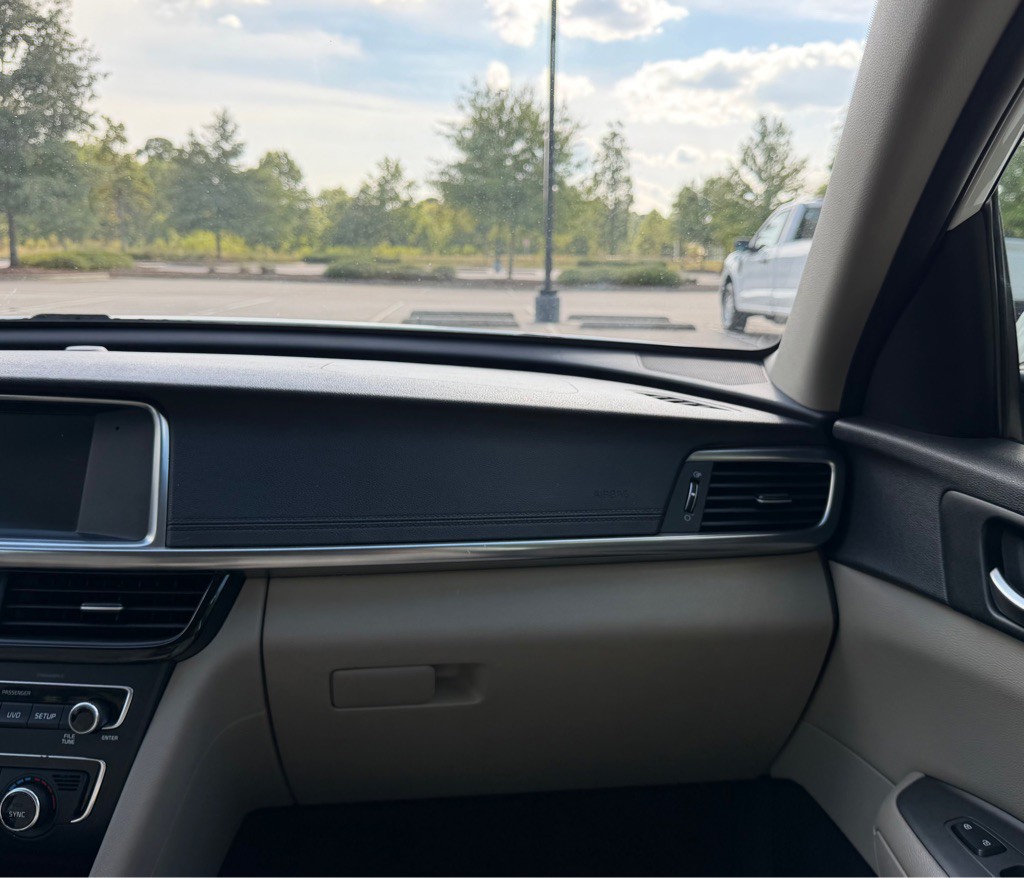 2017 Kia Optima Image 21