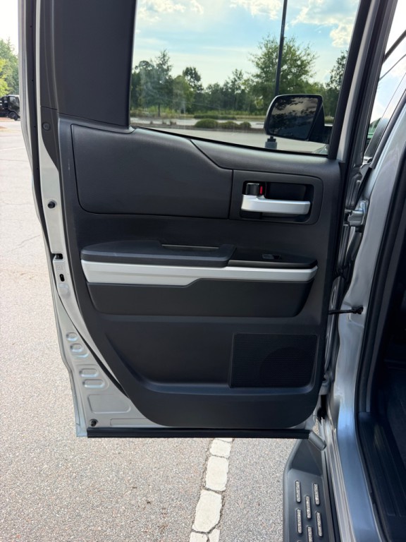 2021 Toyota Tundra Image 17