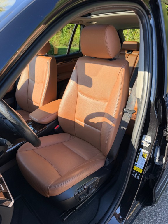 2017 BMW X3 Image 11