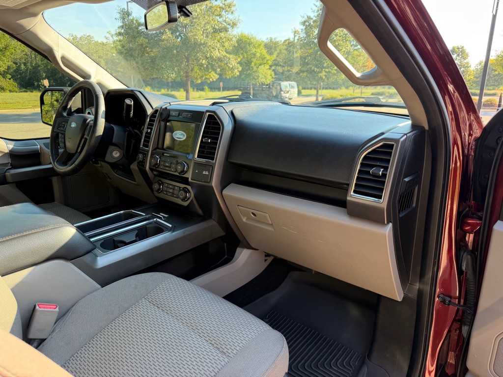 2016 Ford F-150 Image 28