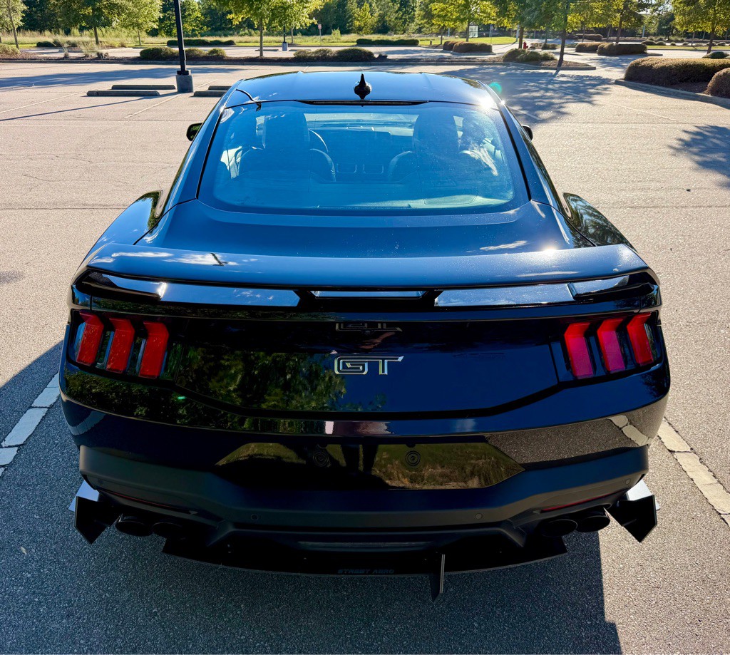 2025 Ford Mustang Image 6