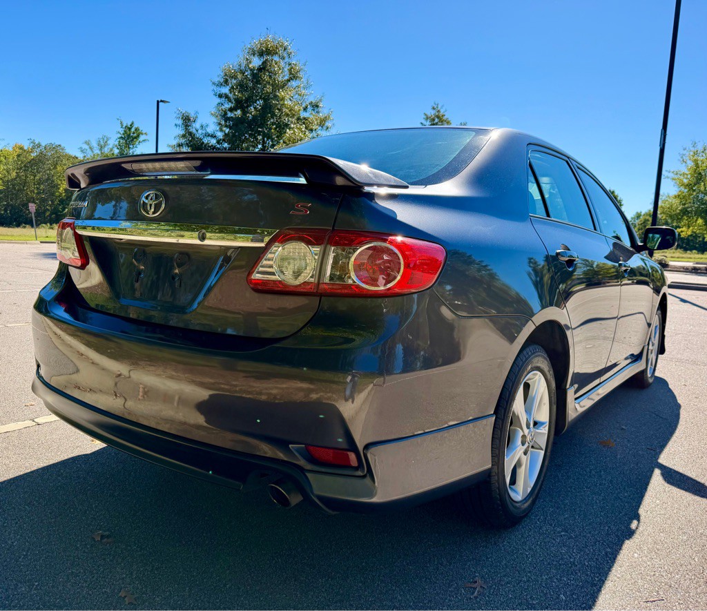 2013 Toyota Corolla Image 5