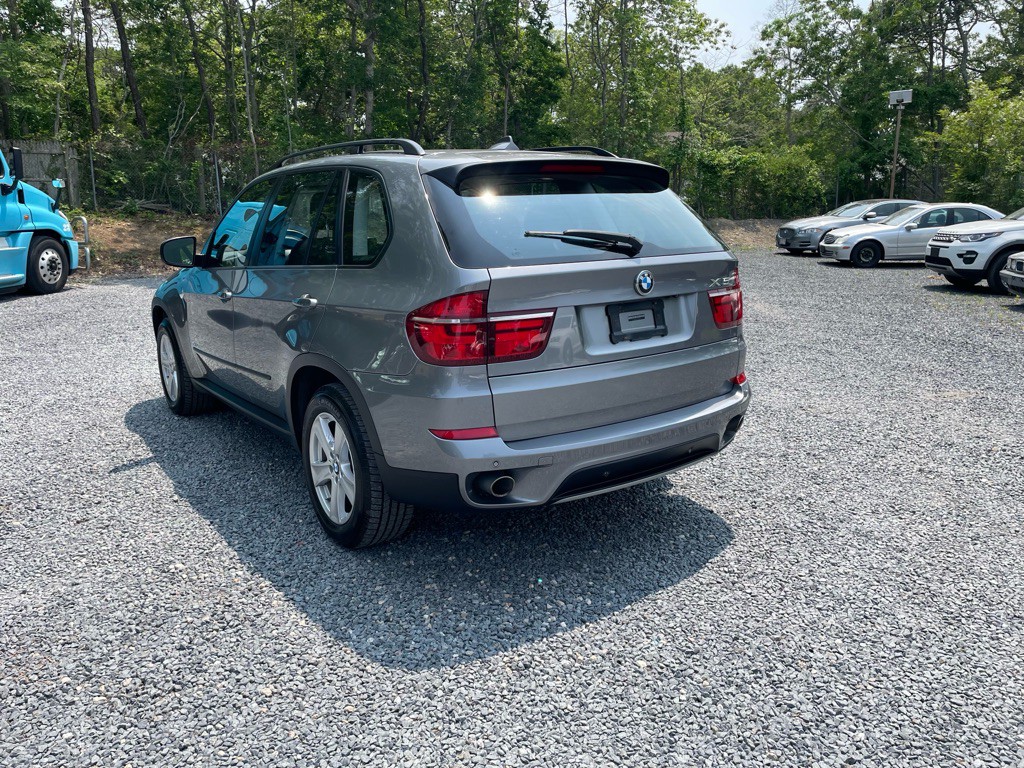 2011 BMW X5 Image 11