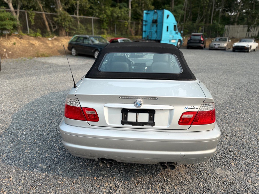 2004 BMW M3 Image 10