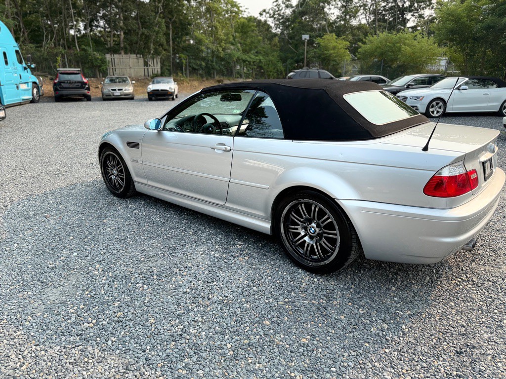 2004 BMW M3 Image 12