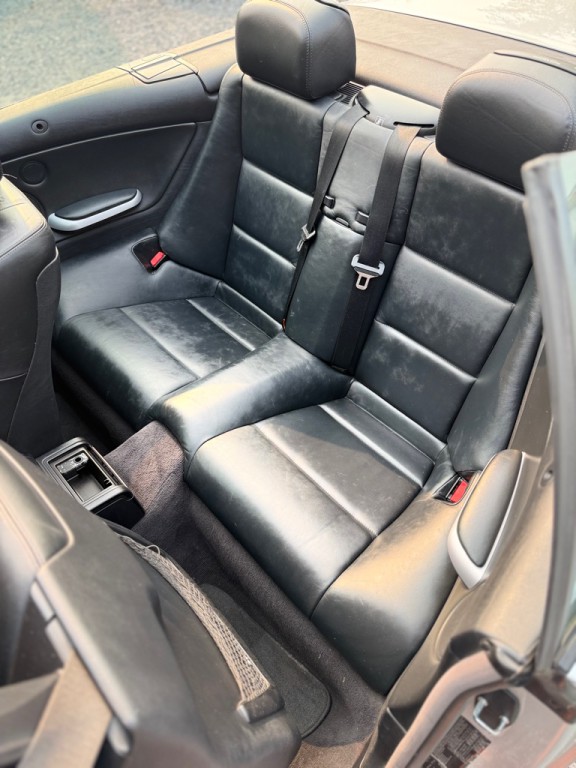 2004 BMW M3 Image 25