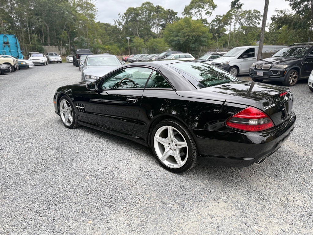 2011 Mercedes-Benz SL-Class Image 12