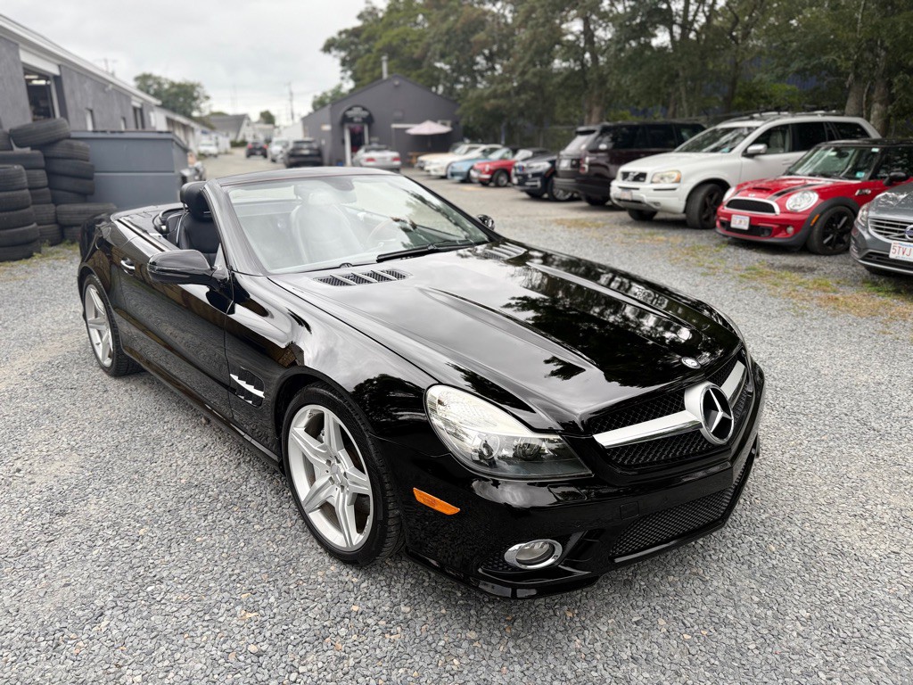 2011 Mercedes-Benz SL-Class Image 18