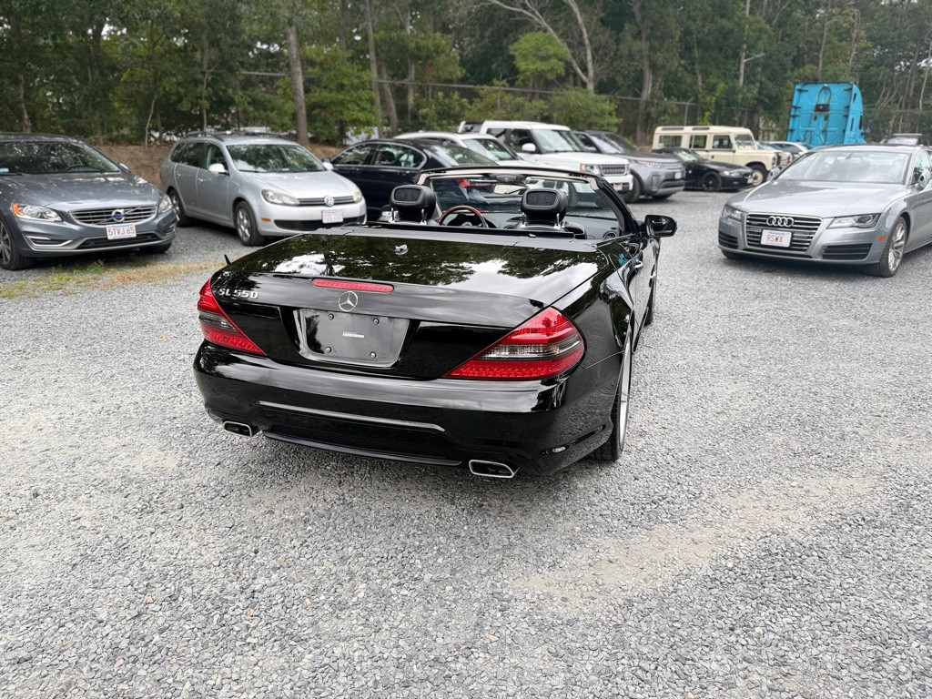 2011 Mercedes-Benz SL-Class Image 22