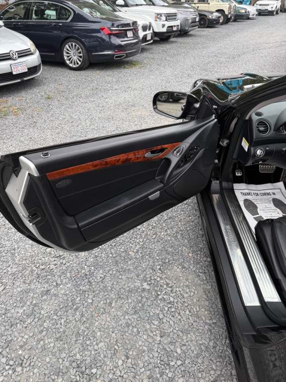 2011 Mercedes-Benz SL-Class Image 28