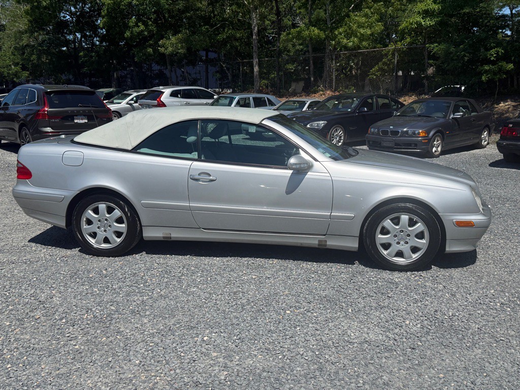 2003 Mercedes-Benz CLK-Class Image 6