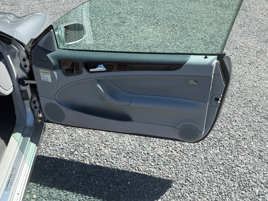 2003 Mercedes-Benz CLK-Class Image 23