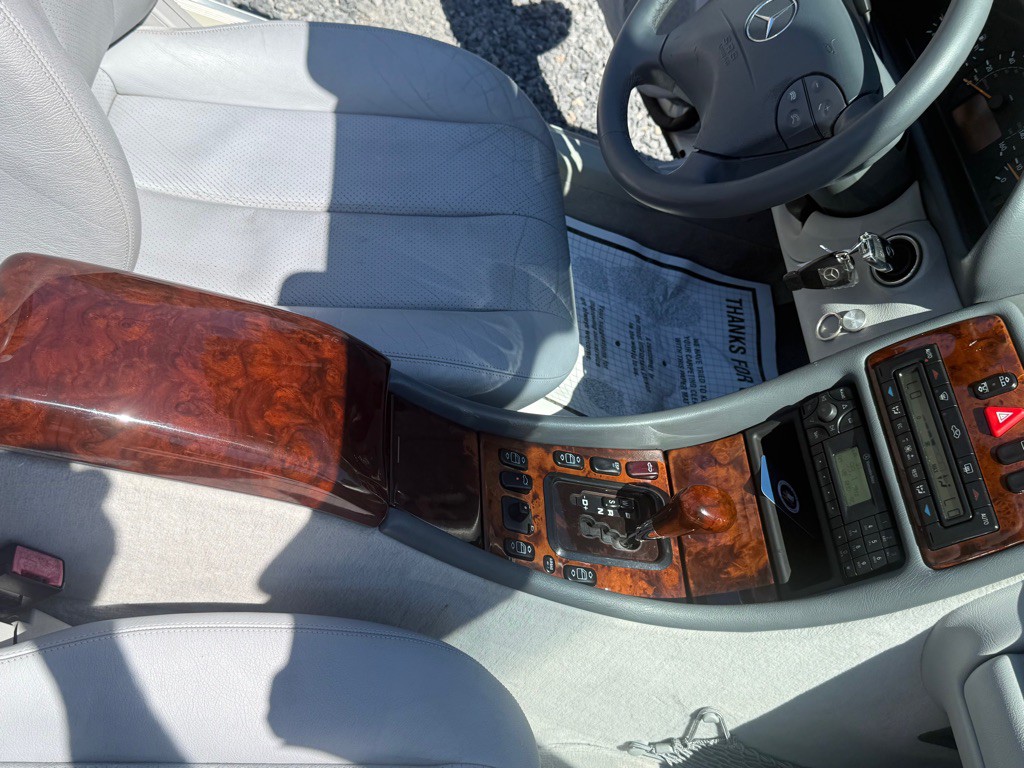 2003 Mercedes-Benz CLK-Class Image 26
