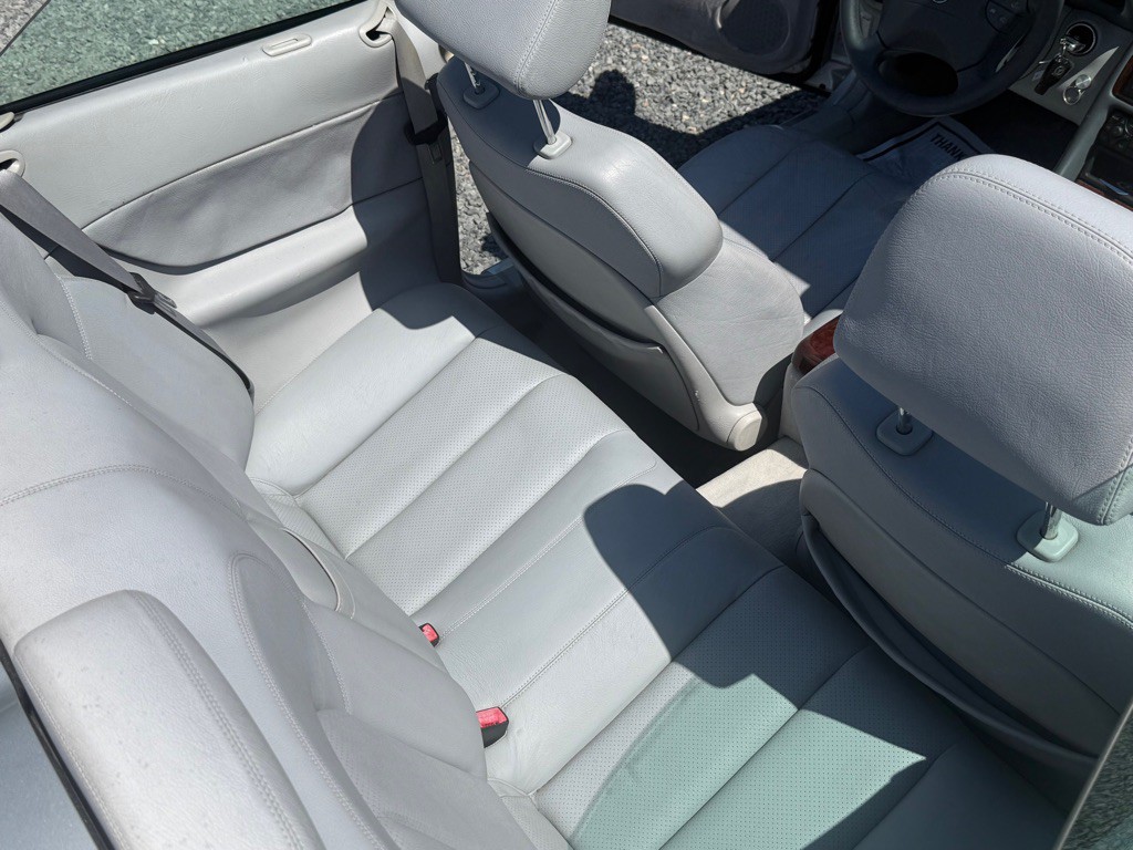 2003 Mercedes-Benz CLK-Class Image 27