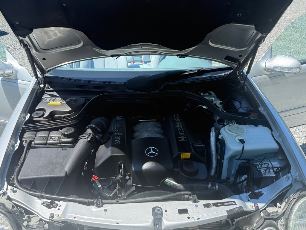 2003 Mercedes-Benz CLK-Class Image 30