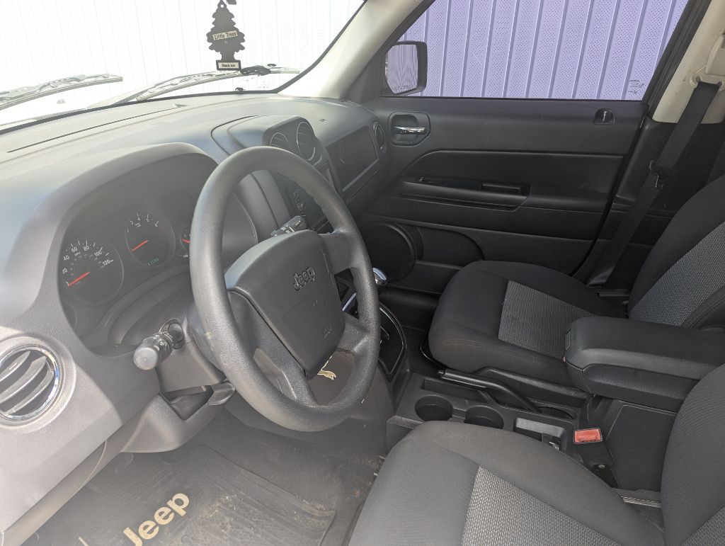 2009 Jeep Patriot Image 2