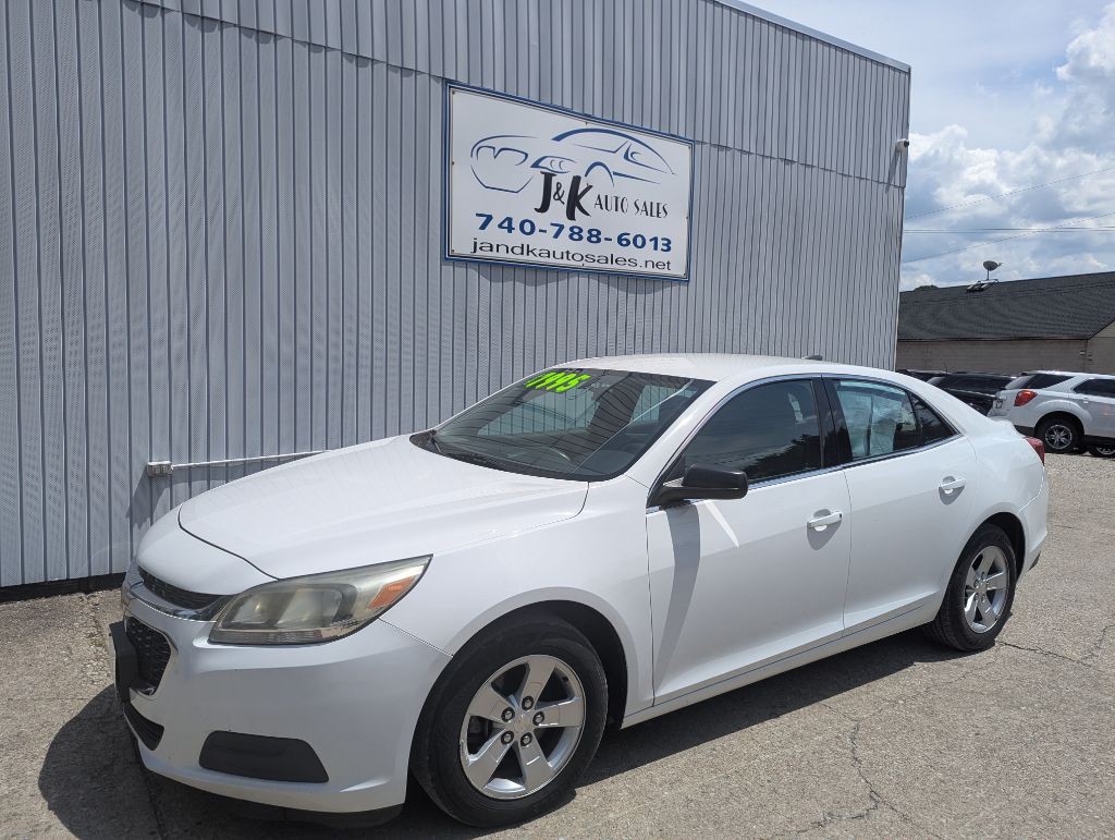2015 Chevrolet Malibu Image 3