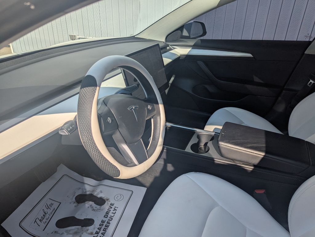 2022 Tesla Model 3 Image 4
