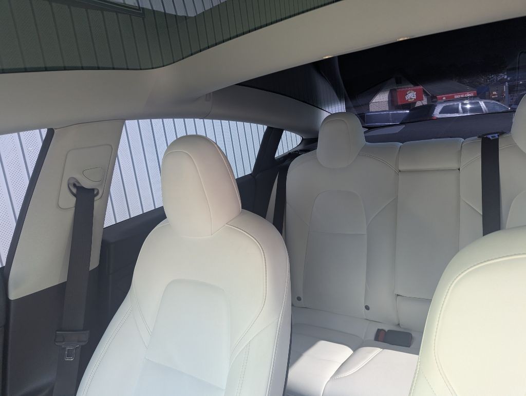 2022 Tesla Model 3 Image 5