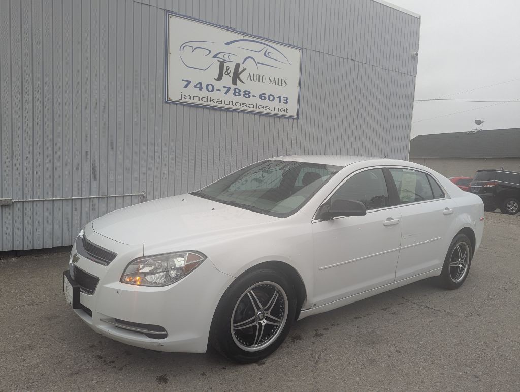 2009 Chevrolet Malibu Image 2