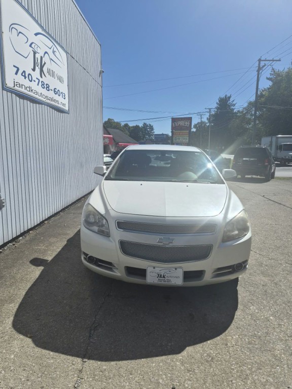 2010 Chevrolet Malibu Image 3
